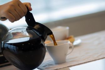 How Long Is a Pot of Coffee Good For? This Will Surprise You
